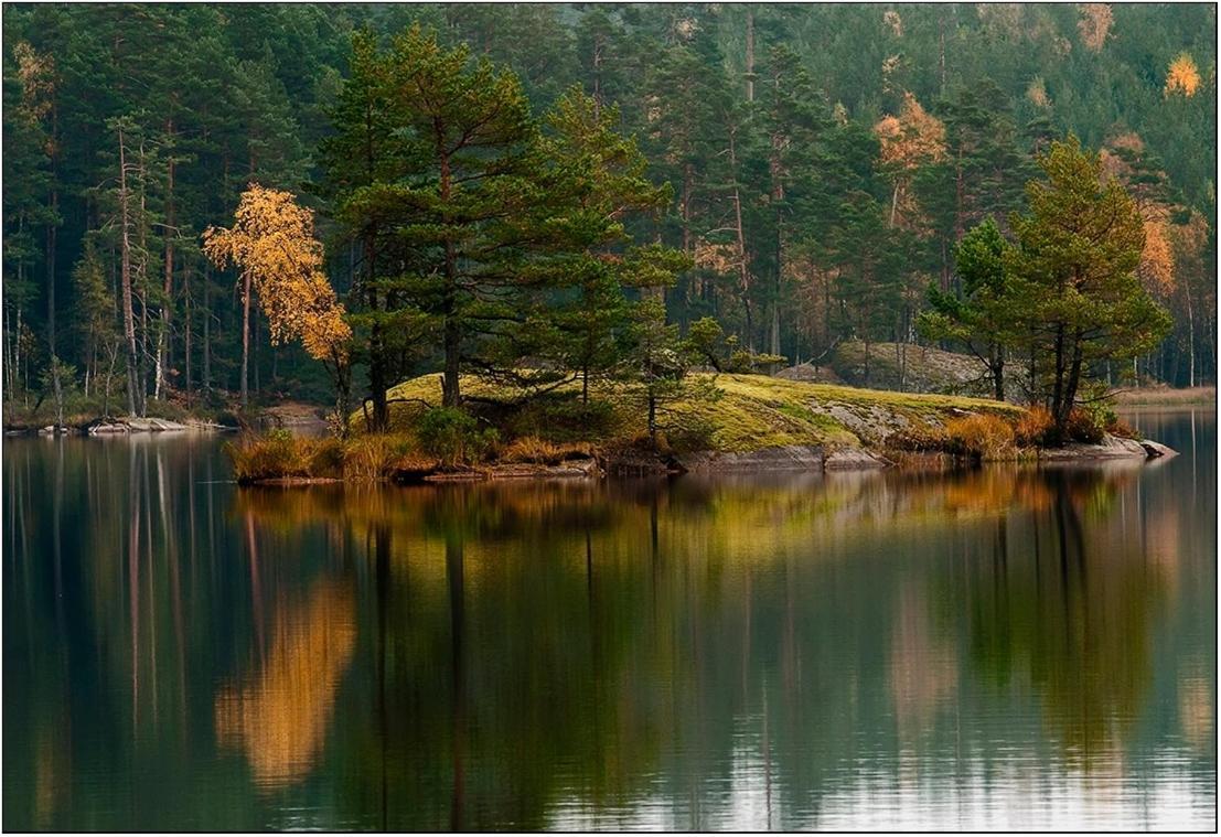 Отель Oesjoenaes Tived Экстерьер фото